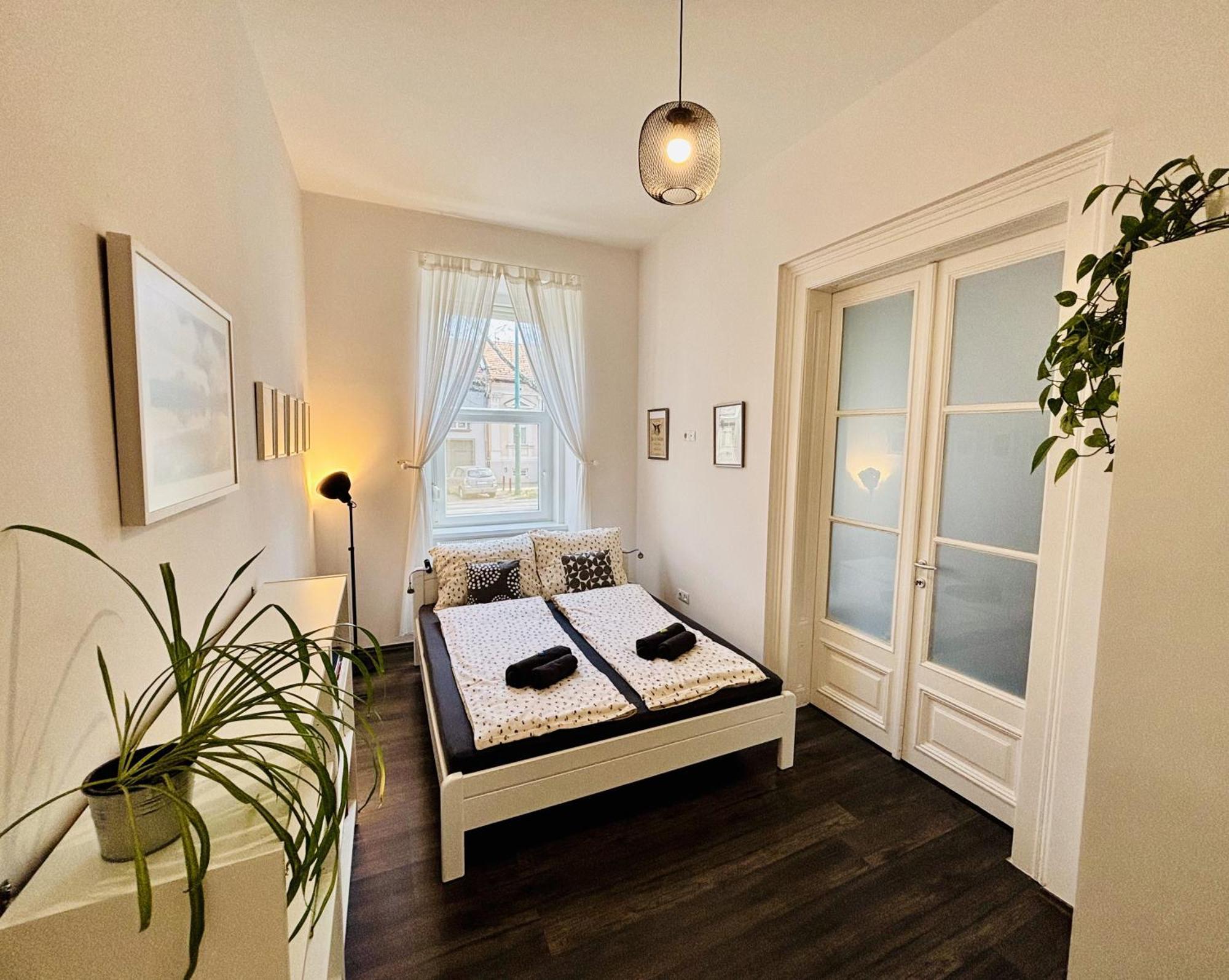 Art Apartment Szegedin Exterior foto